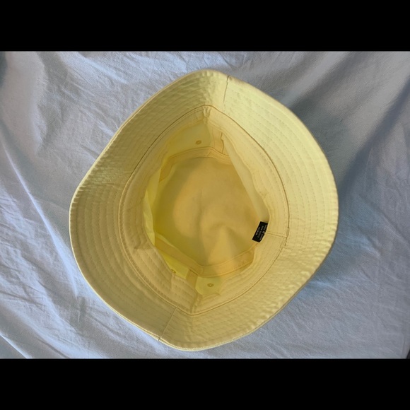PACSUN light yellow bucket hat - Picture 3 of 5